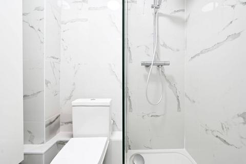 1 bedroom flat for sale, Fern Walk, Bermondsey, London, SE16