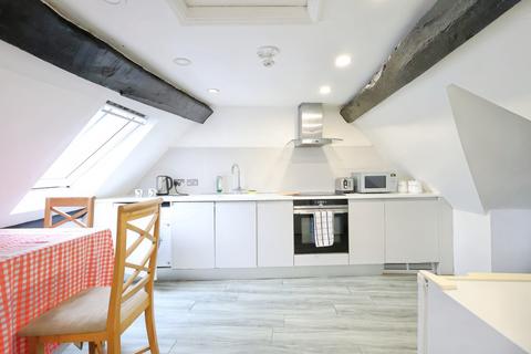 undefined, High Street, Central, Stratford-upon-Avon, CV37