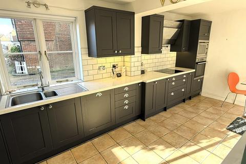 undefined, Jarretts Close, Rye TN31