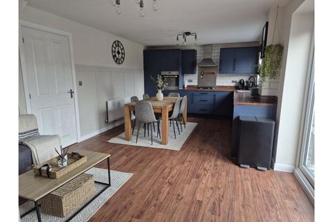 4 bedroom detached house for sale, Messham Close, Broughton, CH4