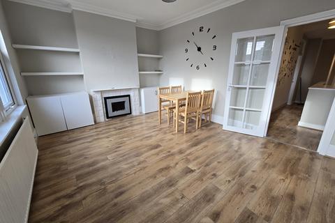 2 bedroom flat to rent, Eve Road, London N17