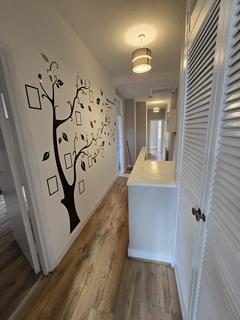 2 bedroom flat to rent, Eve Road, London N17