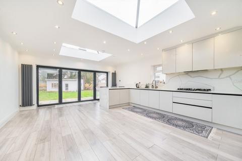 undefined, Worton Gardens, Isleworth TW7