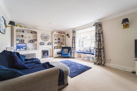 English Court, Surrey Road BH2