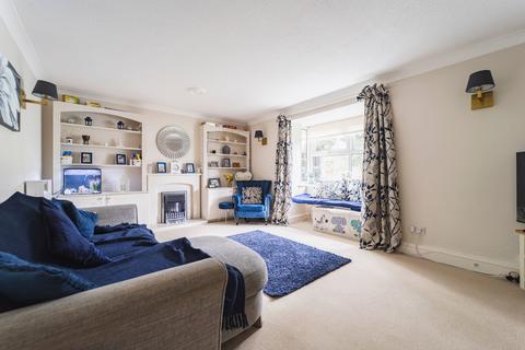 2 bedroom flat for sale, English Court, Surrey Road BH2