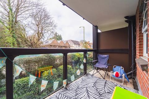 2 bedroom flat for sale, English Court, Surrey Road BH2