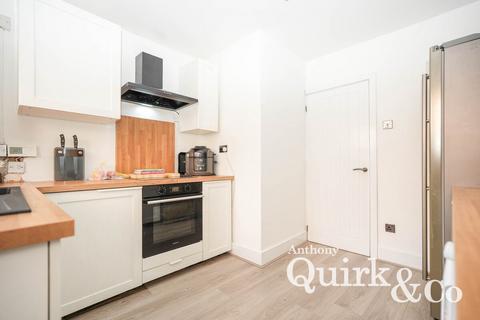 2 bedroom detached bungalow for sale, Church Parade, Canvey Island, SS8