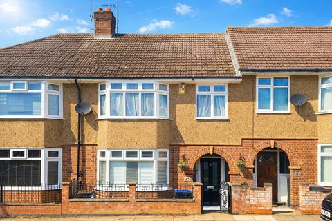 3 bedroom terraced house for sale - Balfour Road, Queens Park, Northampton NN2