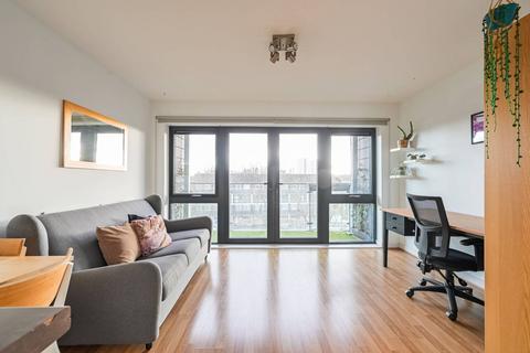 1 bedroom flat for sale, 18 Mostyn Grove, London E3