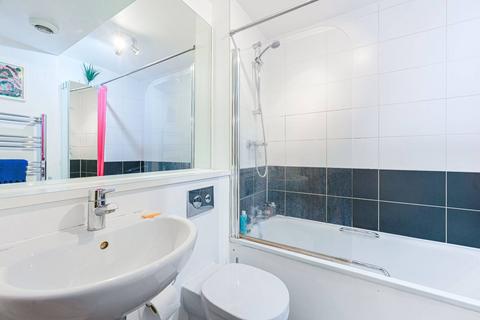 1 bedroom flat for sale, Theatre Place, New Cross, London, SE14