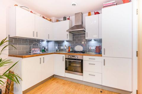 1 bedroom flat for sale, Theatre Place, New Cross, London, SE14
