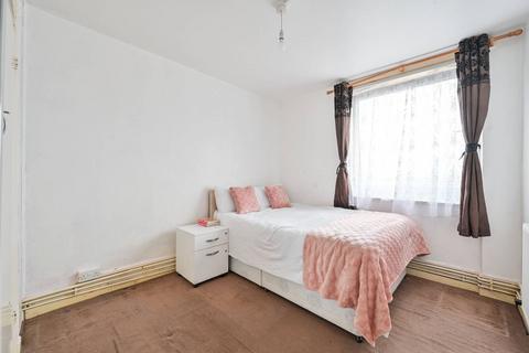 2 bedroom flat for sale, Burbage Close, Borough, London, SE1