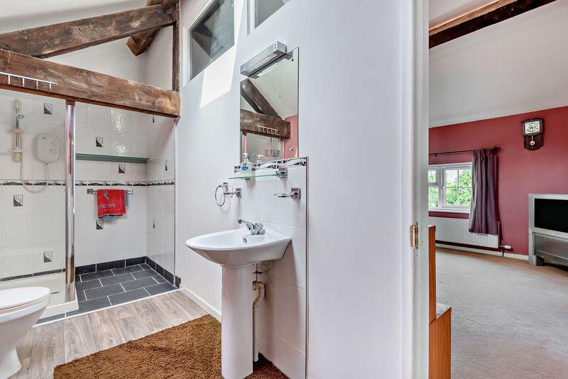 Bedroom Two En-suite