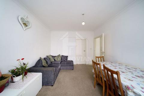 3 bedroom semi-detached house for sale, Vancouver Road, Edgware