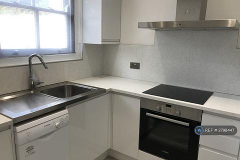 2 bedroom flat to rent, Veronica Road, London, SW17