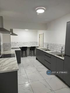 1 bedroom in a house share to rent, Little Lever, Little Lever, Bolton, BL3