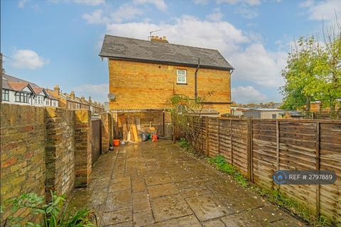 undefined, Arthur Road, Windsor, SL4