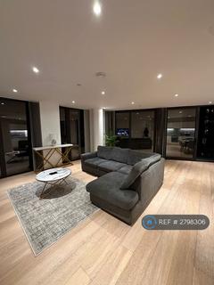 3 bedroom flat to rent, Admiralty Avenue, London, E16