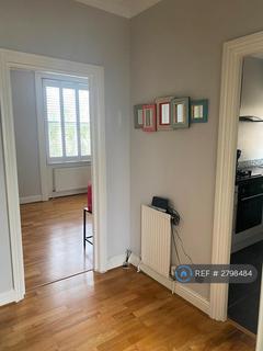 1 bedroom flat to rent, Balham High Road, London, SW12