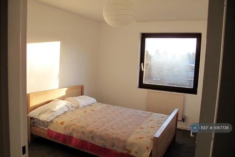 3 bedroom maisonette to rent, Carrol Close, Nw5 1Tf, NW5