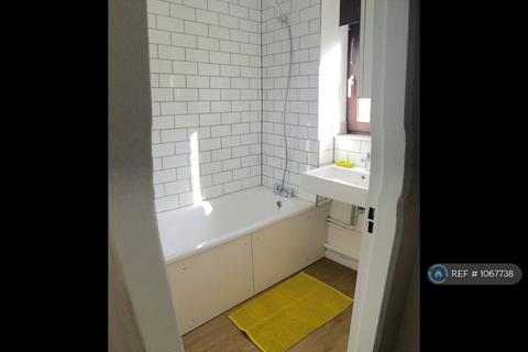 3 bedroom maisonette to rent, Carrol Close, Nw5 1Tf, NW5