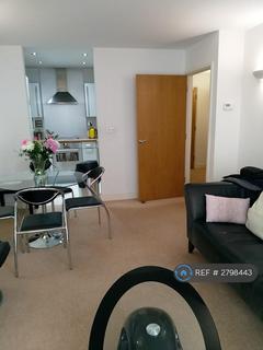 1 bedroom flat to rent, Elektron Tower, London, E14
