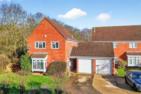 undefined, Sanders Close, Bedford MK42