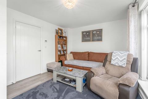 3 bedroom terraced house for sale, Bywater Drive, Banbury