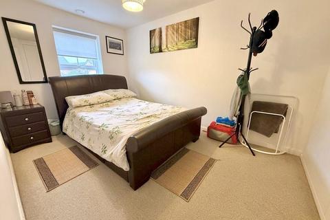 4 bedroom townhouse for sale, Currency Close, Dunstable