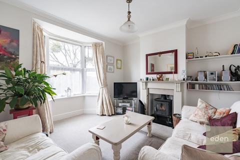 2 bedroom end of terrace house for sale, Queens Avenue, Snodland, ME6