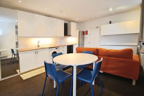2 bedroom flat to rent, Vaughan Road, Harrow