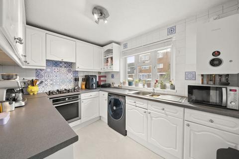 1 bedroom flat for sale, Hendren Close, Greenford