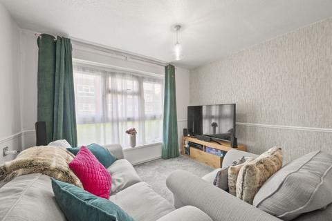 1 bedroom flat for sale, Hendren Close, Greenford