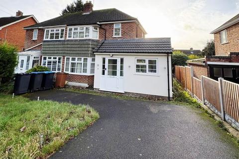 2 bedroom semi-detached house to rent, Hollycroft Crescent, Hinckley