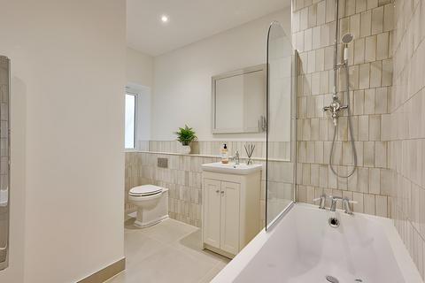 undefined, Chalkwell Avenue, Westcliff-on-Sea, SS0