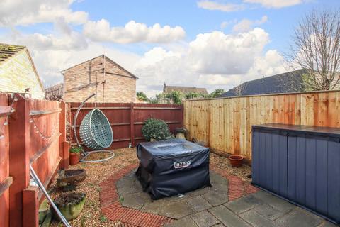 undefined, Pitstone