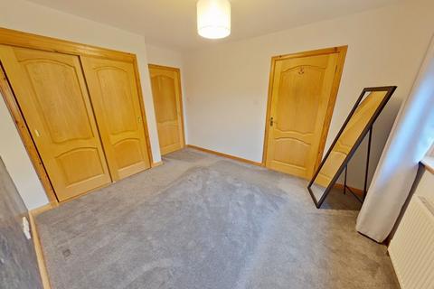 3 bedroom semi-detached bungalow to rent, Swanson Drive, Wick