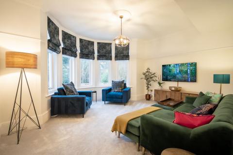 2 bedroom apartment to rent, Tower Road, Branksome Park - Available Now