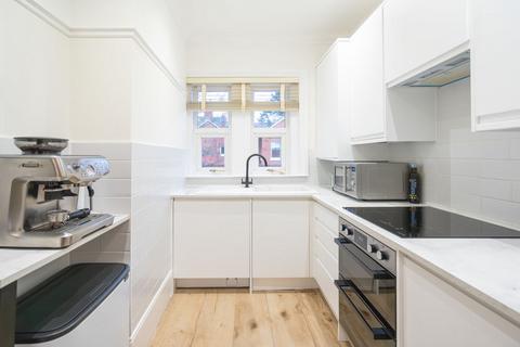 2 bedroom apartment to rent, Tower Road, Branksome Park - Available Now