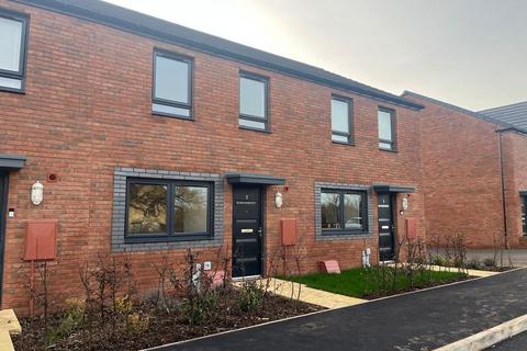 3 bedroom terraced house to rent, Day Road, Yate