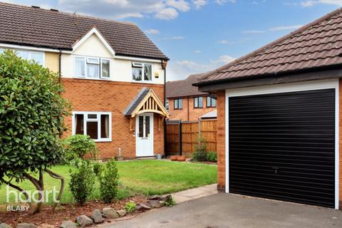 3 bedroom semi-detached house for sale, Greylag Close, Leicester