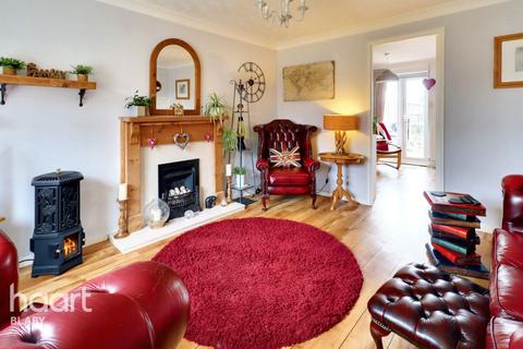 3 bedroom semi-detached house for sale, Greylag Close, Leicester