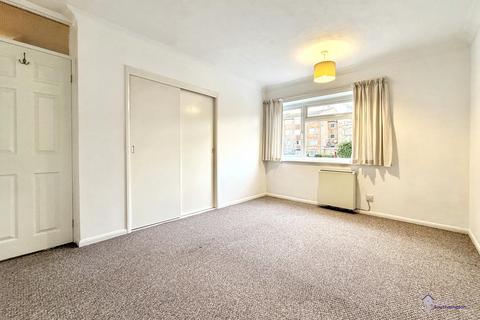 2 bedroom flat for sale, Winn Road, SO17 1EN