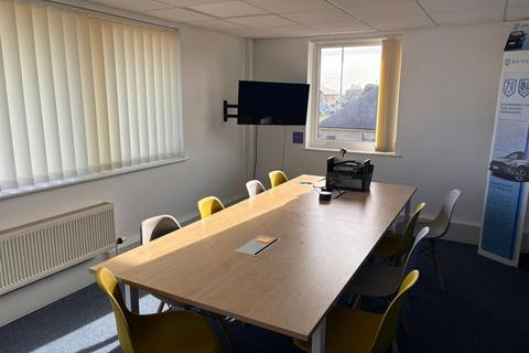 Office to rent, 101-104 Love Ln Cirencester GL7 1XD