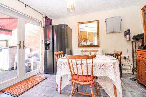 undefined, Windrush Avenue, Bedford MK41