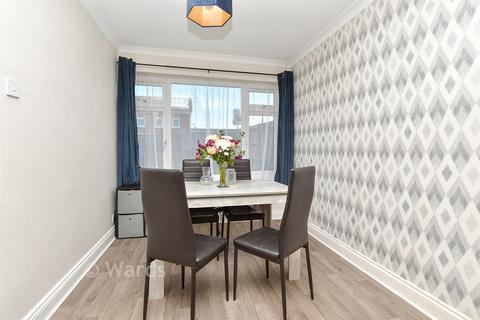 2 bedroom end of terrace house for sale, Ambleside, Sittingbourne, Kent