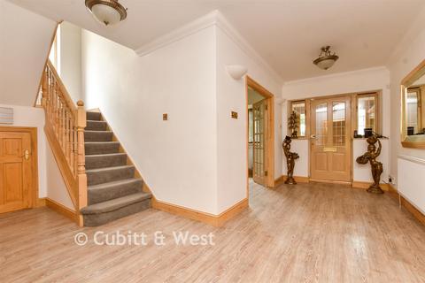 4 bedroom detached house for sale, Foxley Lane, Purley CR8