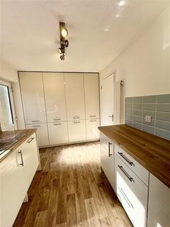 undefined, Barn Close, Woodlands