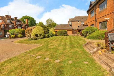 undefined, Mountfield Road, London, N3