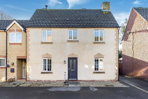 3 bedroom end of terrace house for sale, Dursley GL11
